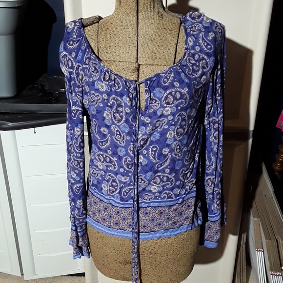 Francesca's Collections Tops - Francesca's paisley peasant blouse size S